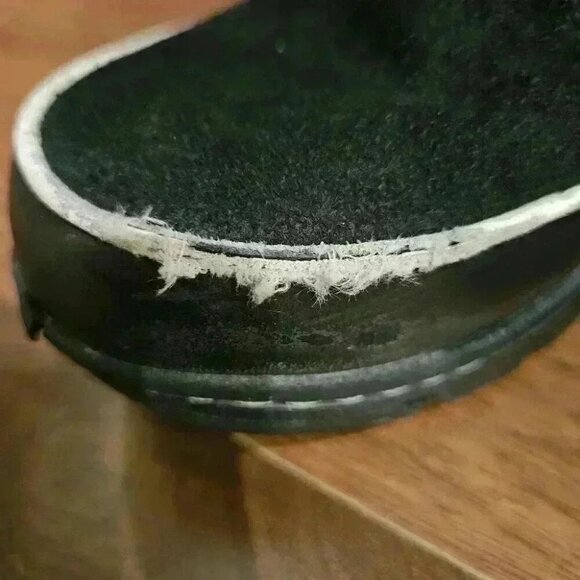 Sorel Black Lace Up Winter Boots with Fur Lining - Picture 7 of 8